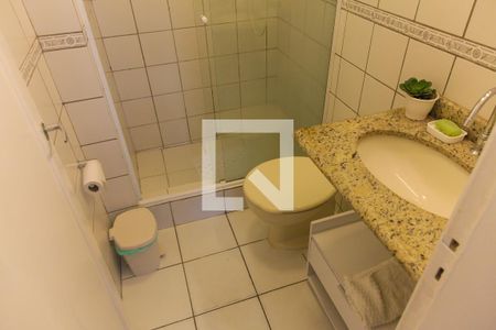 Banheiro de apartamento para alugar com 1 quarto, 38m² em Copacabana, Rio de Janeiro