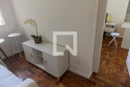 Sala de apartamento para alugar com 1 quarto, 38m² em Copacabana, Rio de Janeiro