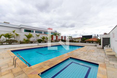 Apartamento para alugar com 185m², 4 quartos e 3 vagas Apartamento para alugar com 185m², 4 quartos e 3 vagasÁrea comum - Piscina