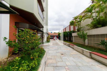 Apartamento para alugar com 185m², 4 quartos e 3 vagas Apartamento para alugar com 185m², 4 quartos e 3 vagasÁrea Comum