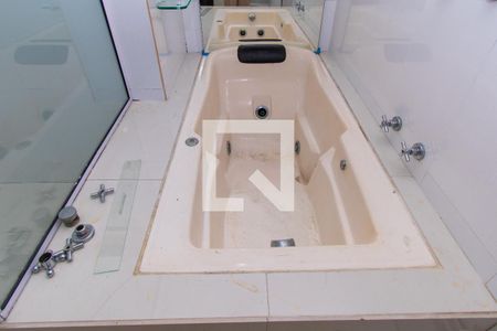 Apartamento para alugar com 185m², 4 quartos e 3 vagas Apartamento para alugar com 185m², 4 quartos e 3 vagasBanheiro da Suíte Master