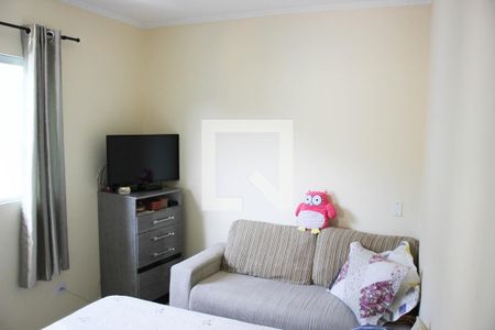 Sala de casa à venda com 3 quartos, 200m² em Vila Carmosina, São Paulo