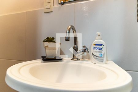 Lavabo de apartamento à venda com 2 quartos, 102m² em Perdizes, São Paulo