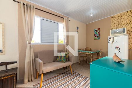 Sala de kitnet/studio para alugar com 1 quarto, 45m² em Cajuru, Curitiba