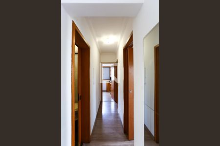 corredor de apartamento à venda com 3 quartos, 80m² em Vila Andrade, São Paulo