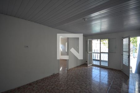 Sala de apartamento para alugar com 3 quartos, 75m² em Marechal Hermes, Rio de Janeiro