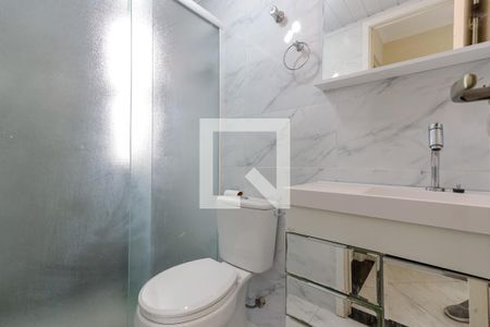 Banheiro de apartamento para alugar com 1 quarto, 39m² em Vila Paiva, São Paulo