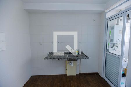 Cozinha de apartamento para alugar com 1 quarto, 32m² em Parque Independencia, São Paulo