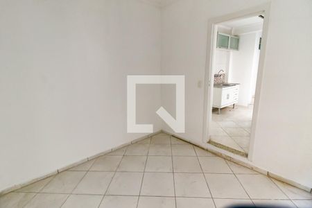 Quarto 1 de casa para alugar com 2 quartos, 45m² em Jardim Kuabara, Taboão da Serra