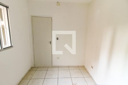 Quarto 2 de casa para alugar com 2 quartos, 45m² em Jardim Kuabara, Taboão da Serra