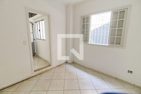 Quarto 1 de casa para alugar com 2 quartos, 45m² em Jardim Kuabara, Taboão da Serra