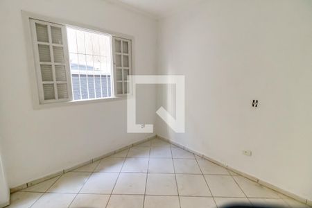 Quarto 1 de casa para alugar com 2 quartos, 45m² em Jardim Kuabara, Taboão da Serra