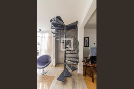 Escada de apartamento para alugar com 3 quartos, 160m² em Rio Vermelho, Salvador