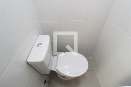 Lavabo de apartamento para alugar com 4 quartos, 80m² em Várzea da Barra Funda, São Paulo