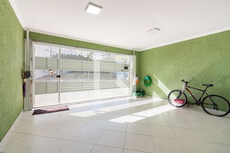 Garagem de casa à venda com 3 quartos, 180m² em Quitaúna, Osasco