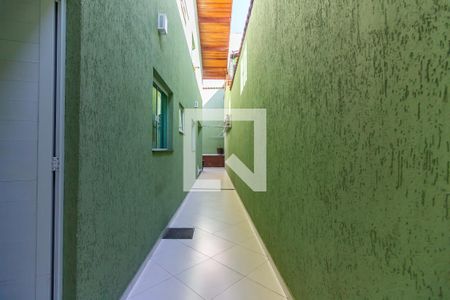 Quintal de casa à venda com 3 quartos, 180m² em Quitaúna, Osasco