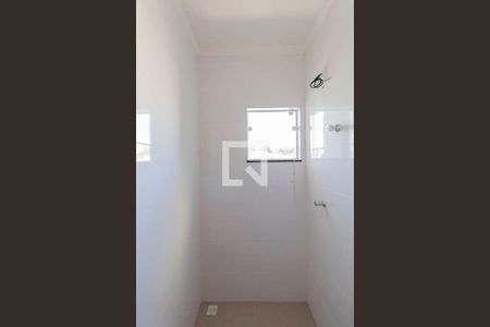 Apartamento para alugar com 36m², 2 quartos e sem vaga Apartamento para alugar com 36m², 2 quartos e sem vagaBanheiro