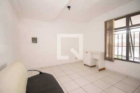 Sala/Quarto de kitnet/studio para alugar com 1 quarto, 27m² em Cln 313, Brasília