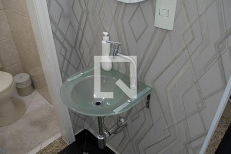 Lavabo de casa à venda com 4 quartos, 150m² em Vila Vitorio Mazzei, São Paulo