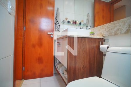 Banheiro da Suíte de apartamento para alugar com 2 quartos, 205m² em Centro, São Leopoldo