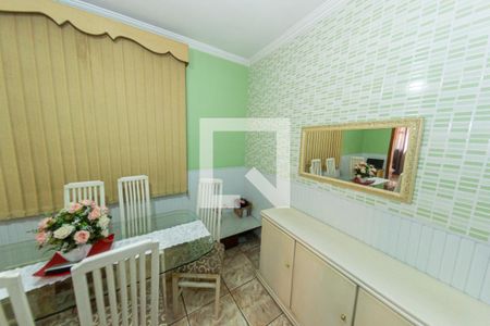 Sala de casa para alugar com 3 quartos, 158m² em Marechal Hermes, Rio de Janeiro