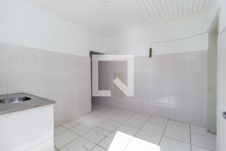 Cozinha de casa para alugar com 1 quarto, 40m² em Vila Invernada, São Paulo