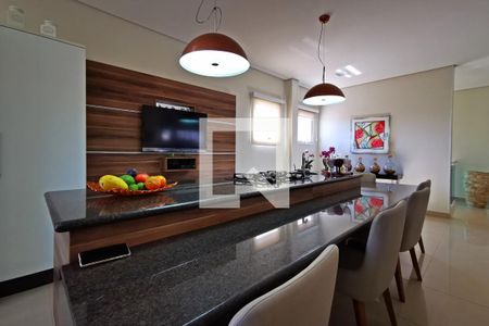 Casa de condomínio à venda com 585m², 5 quartos e 6 vagas Casa de condomínio à venda com 585m², 5 quartos e 6 vagasCozinha