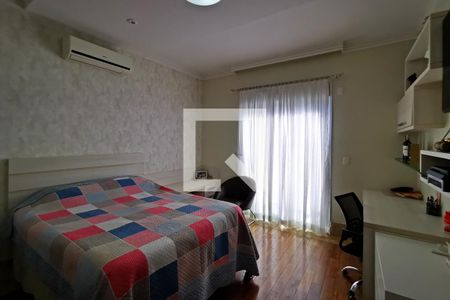 Casa de condomínio à venda com 585m², 5 quartos e 6 vagas Casa de condomínio à venda com 585m², 5 quartos e 6 vagasQuarto 4