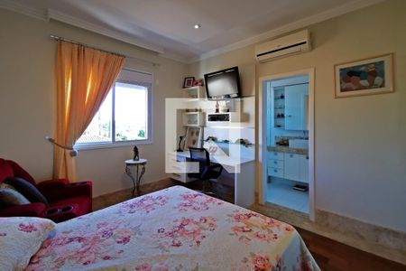 Casa de condomínio à venda com 585m², 5 quartos e 6 vagas Casa de condomínio à venda com 585m², 5 quartos e 6 vagasQuarto 2