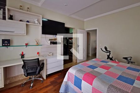 Casa de condomínio à venda com 585m², 5 quartos e 6 vagas Casa de condomínio à venda com 585m², 5 quartos e 6 vagasQuarto 4