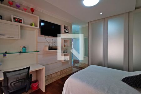 Casa de condomínio à venda com 585m², 5 quartos e 6 vagas Casa de condomínio à venda com 585m², 5 quartos e 6 vagasQuarto 3