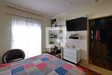 Casa de condomínio à venda com 585m², 5 quartos e 6 vagas Casa de condomínio à venda com 585m², 5 quartos e 6 vagasQuarto 4