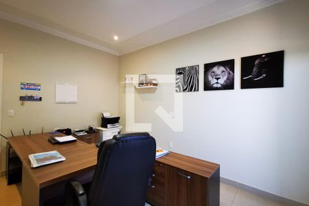 Casa de condomínio à venda com 585m², 5 quartos e 6 vagas Casa de condomínio à venda com 585m², 5 quartos e 6 vagasQuarto 1