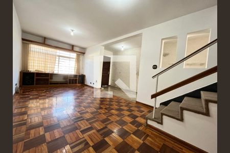 Sala de casa para alugar com 4 quartos, 126m² em Parque Jabaquara, São Paulo