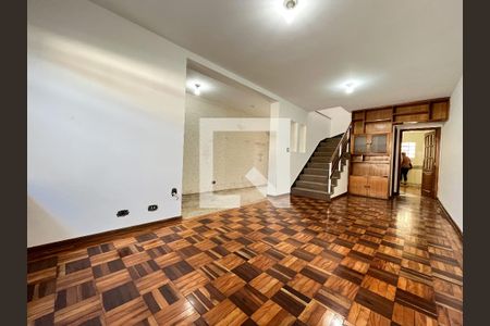 Sala de casa para alugar com 4 quartos, 126m² em Parque Jabaquara, São Paulo