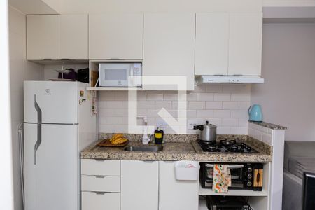 Sala, Cozinha e Área de Serviço de apartamento à venda com 1 quarto, 31m² em Vila Penteado, São Paulo