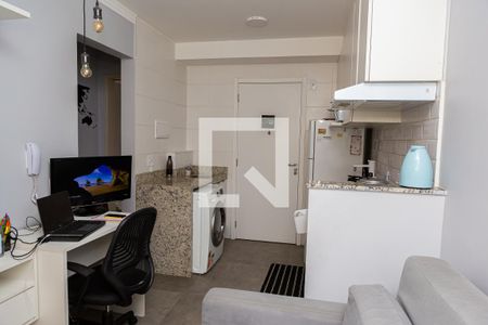 Sala, Cozinha e Área de Serviço de apartamento à venda com 1 quarto, 31m² em Vila Penteado, São Paulo