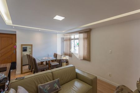 Sala de apartamento para alugar com 3 quartos, 90m² em Sagrada Família, Belo Horizonte