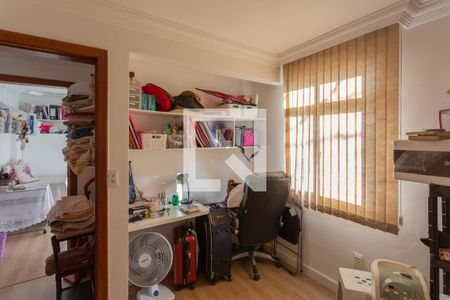 Quarto 2 de apartamento para alugar com 3 quartos, 90m² em Sagrada Família, Belo Horizonte