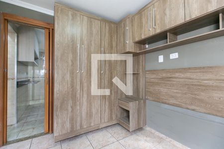 Quarto 1  de apartamento para alugar com 2 quartos, 56m² em Conjunto Residencial José Bonifácio, São Paulo