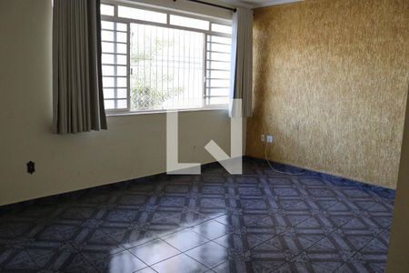 Sala de casa à venda com 4 quartos, 260m² em Vila Industrial (campinas), Campinas
