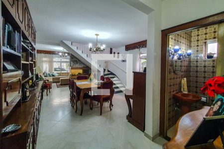 Sala de casa à venda com 3 quartos, 224m² em Jardim da Gloria, São Paulo