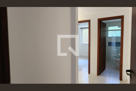 Hall Acesso Quartos de apartamento para alugar com 2 quartos, 55m² em Carvoeira, Florianópolis