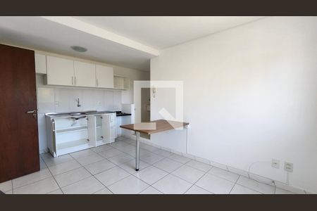 Sala de Estar / Jantar de apartamento para alugar com 2 quartos, 55m² em Carvoeira, Florianópolis