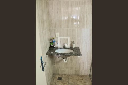 Banheiro de kitnet/studio à venda com 1 quarto, 45m² em Fonte Grande, Contagem