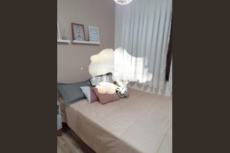 Casa à venda com 3 quartos, 150m² em Vila Antonina, São Paulo