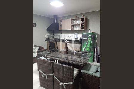 Casa à venda com 3 quartos, 150m² em Vila Antonina, São Paulo