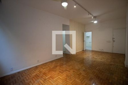 Apartamento à venda com 99m², 3 quartos e 1 vagaSala