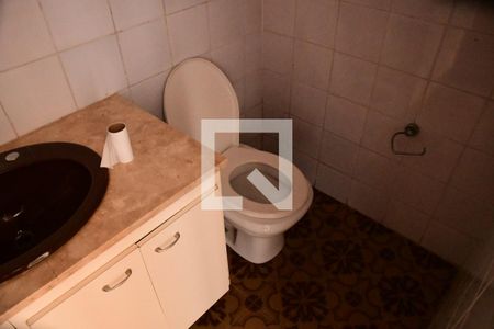 Lavabo de casa de condomínio para alugar com 4 quartos, 237m² em Jardim Recanto Suave, Cotia