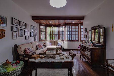 Sala de casa à venda com 3 quartos, 235m² em Jardim Prudência, São Paulo